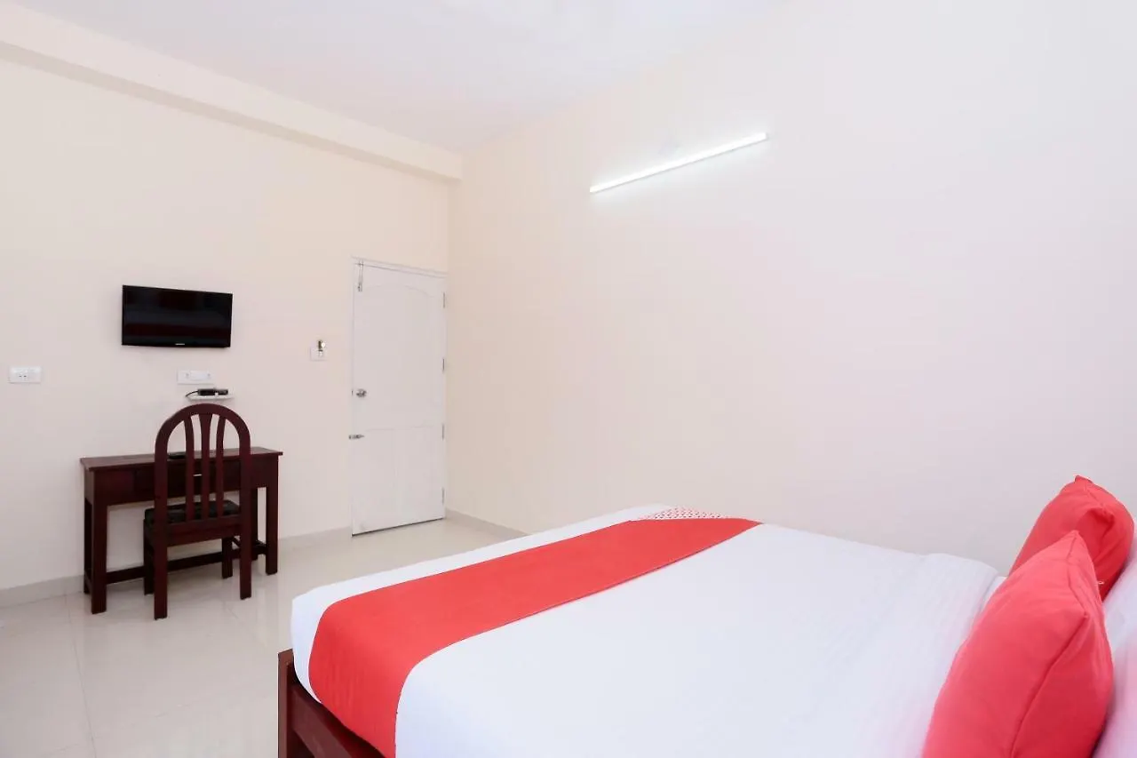 *** Hotel Oyo Inn Munnar Near Adimali Bus Stand Adimaly Indie